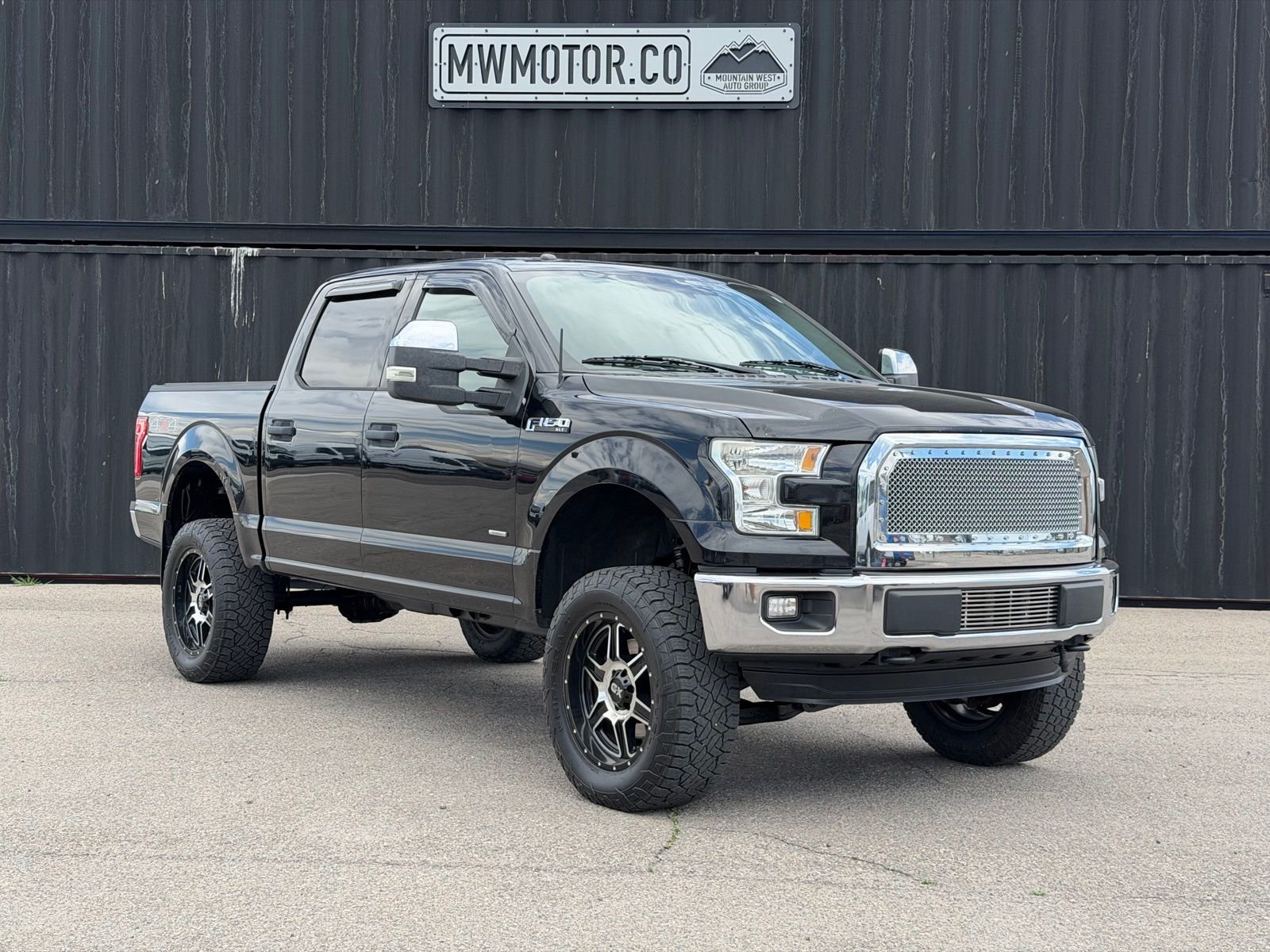 2016 Ford F-150 XLT 4x4 SuperCrew 145 in's photo