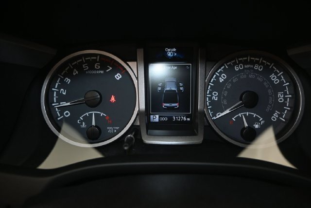 Used 2023 Ice Cap Toyota SR5 image 8