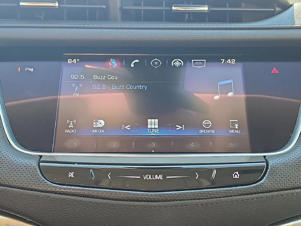 Used 2017 STELLAR BLACK METALLIC Cadillac Luxury AWD image 13
