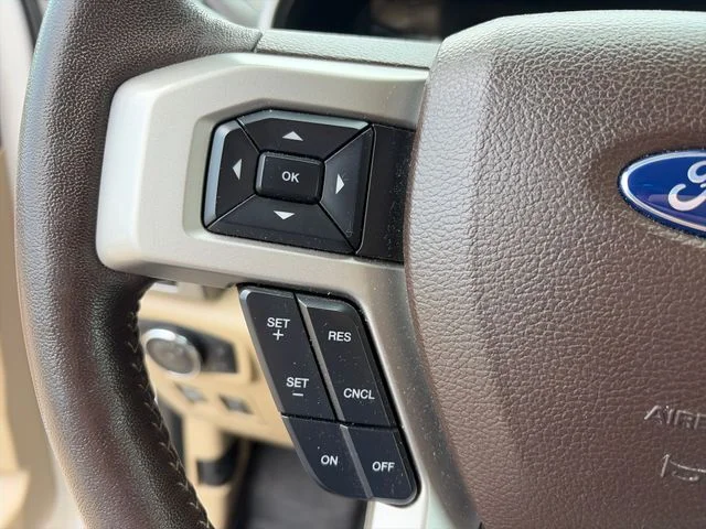 Used 2019 White Ford Lariat image 14