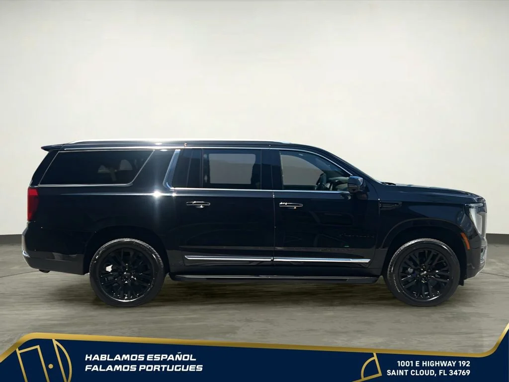 New 2026 Onyx Black GMC Elevation image 7