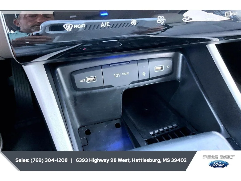 Used 2022 Portofino Gray Hyundai SEL image 24