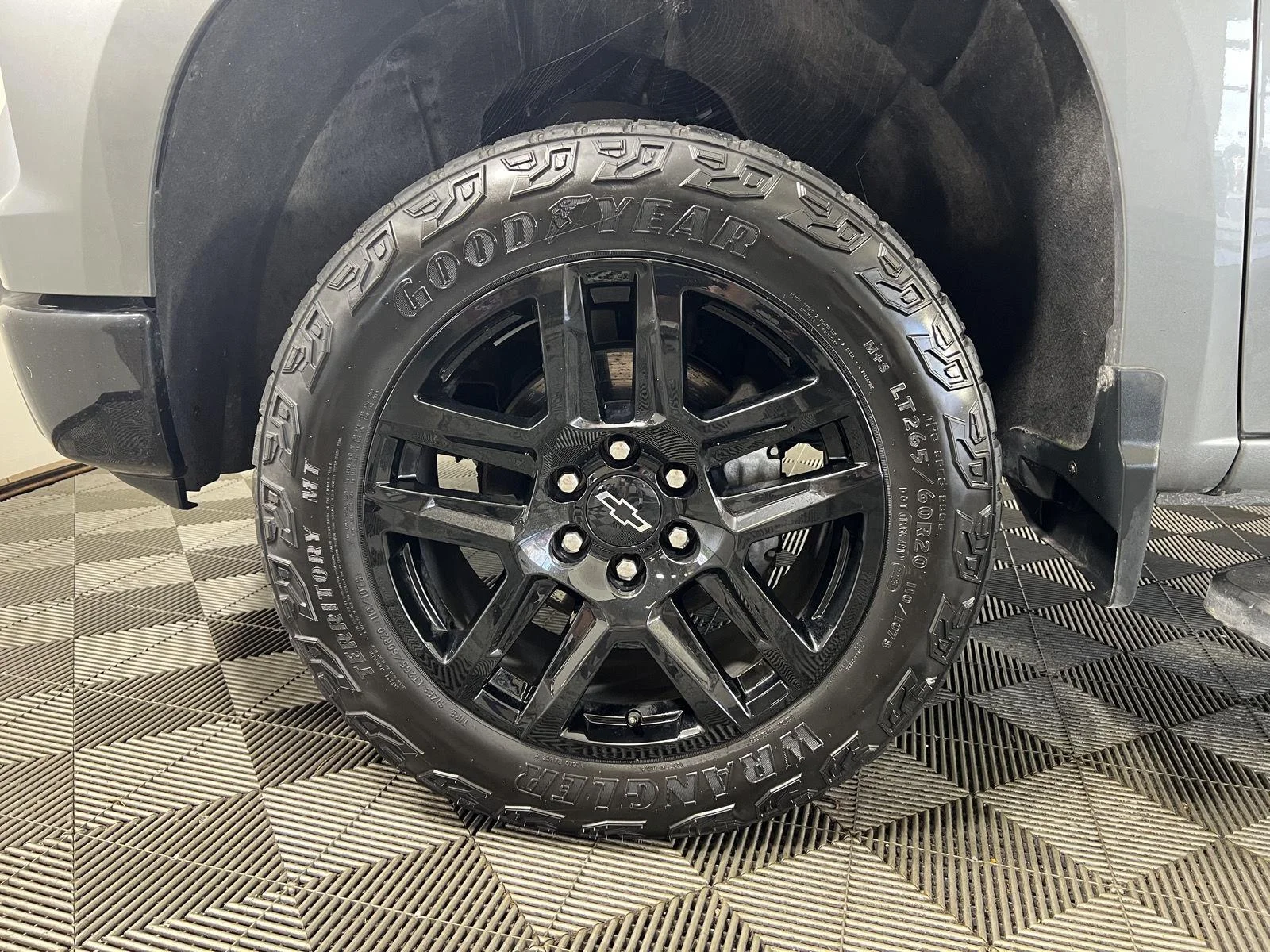 Used 2023 STERLING GRAY METALLIC Chevrolet Custom Trail Boss image 28