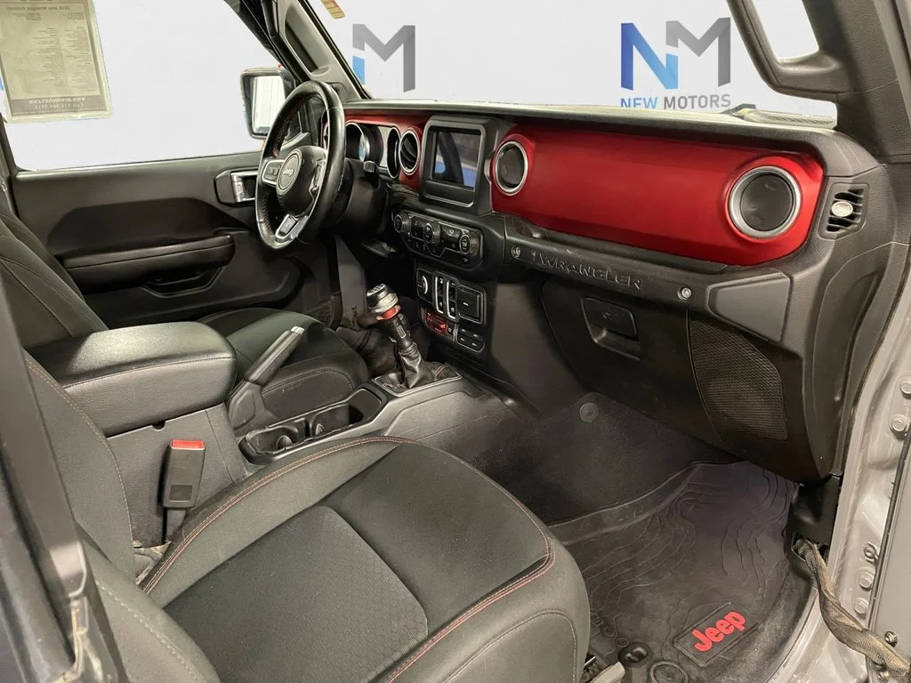 Used 2018 Gray Clearcoat Jeep Rubicon image 11