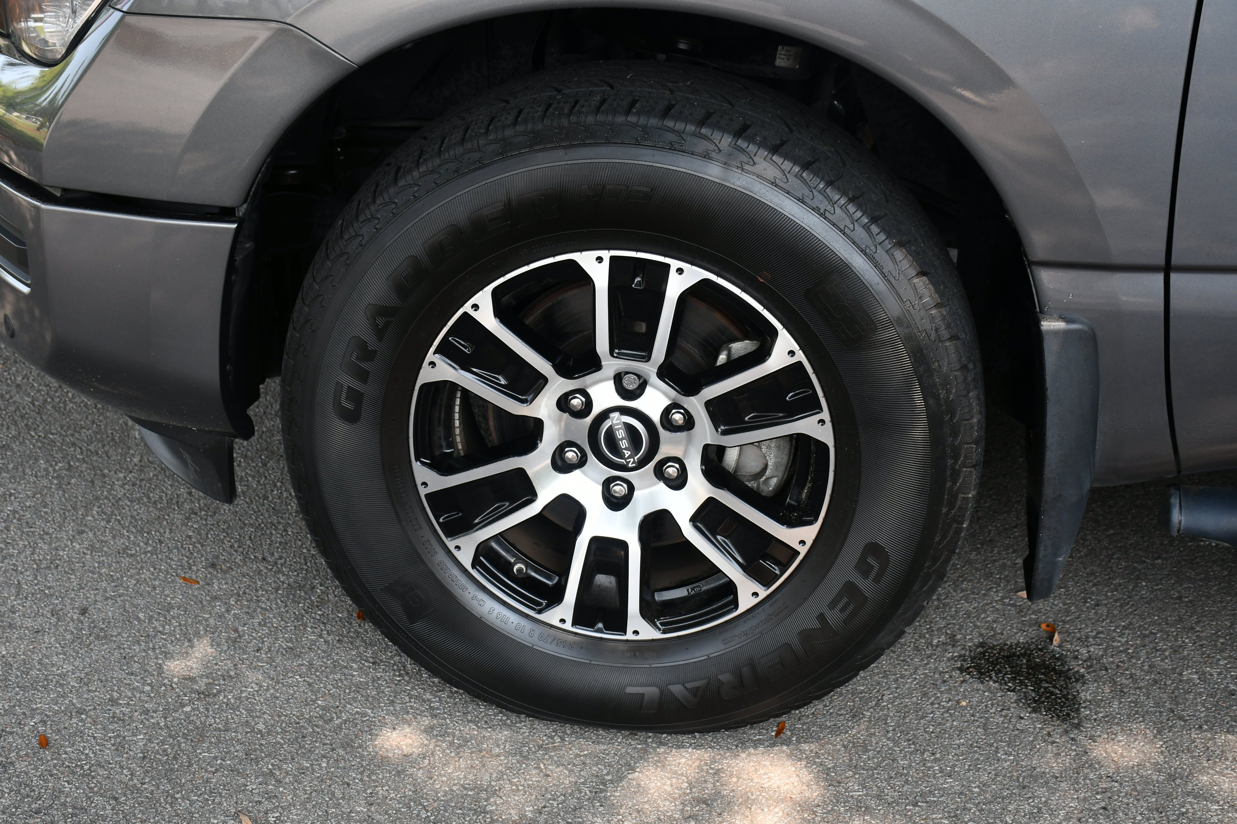 Used 2023 Gray Nissan SV image 22