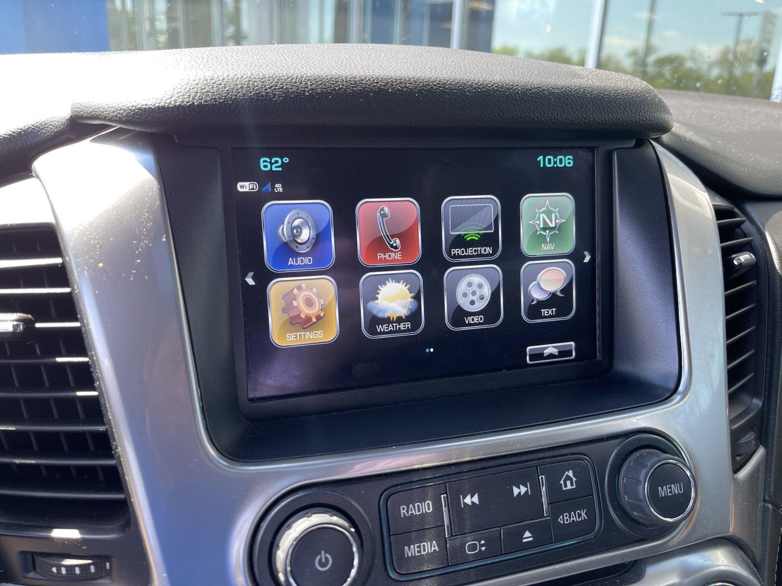 Used 2020 Black Chevrolet Premier image 30
