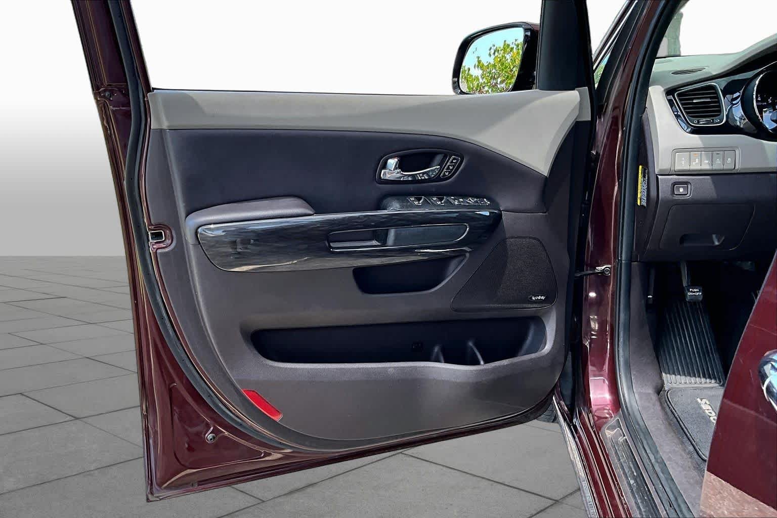 Used 2016 Venetian Red Pearl Metallic Kia SX-L image 22