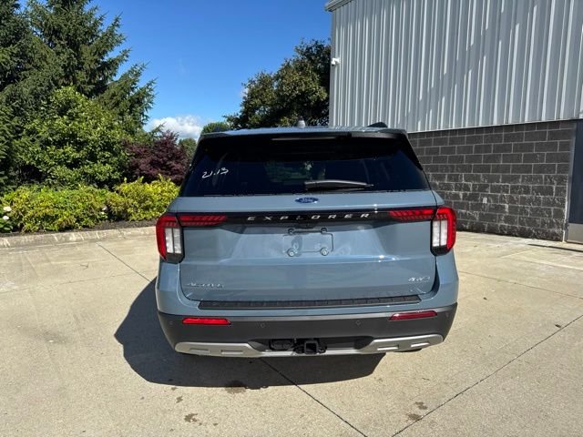 New 2026 Vapor Blue Metallic Ford Active image 6