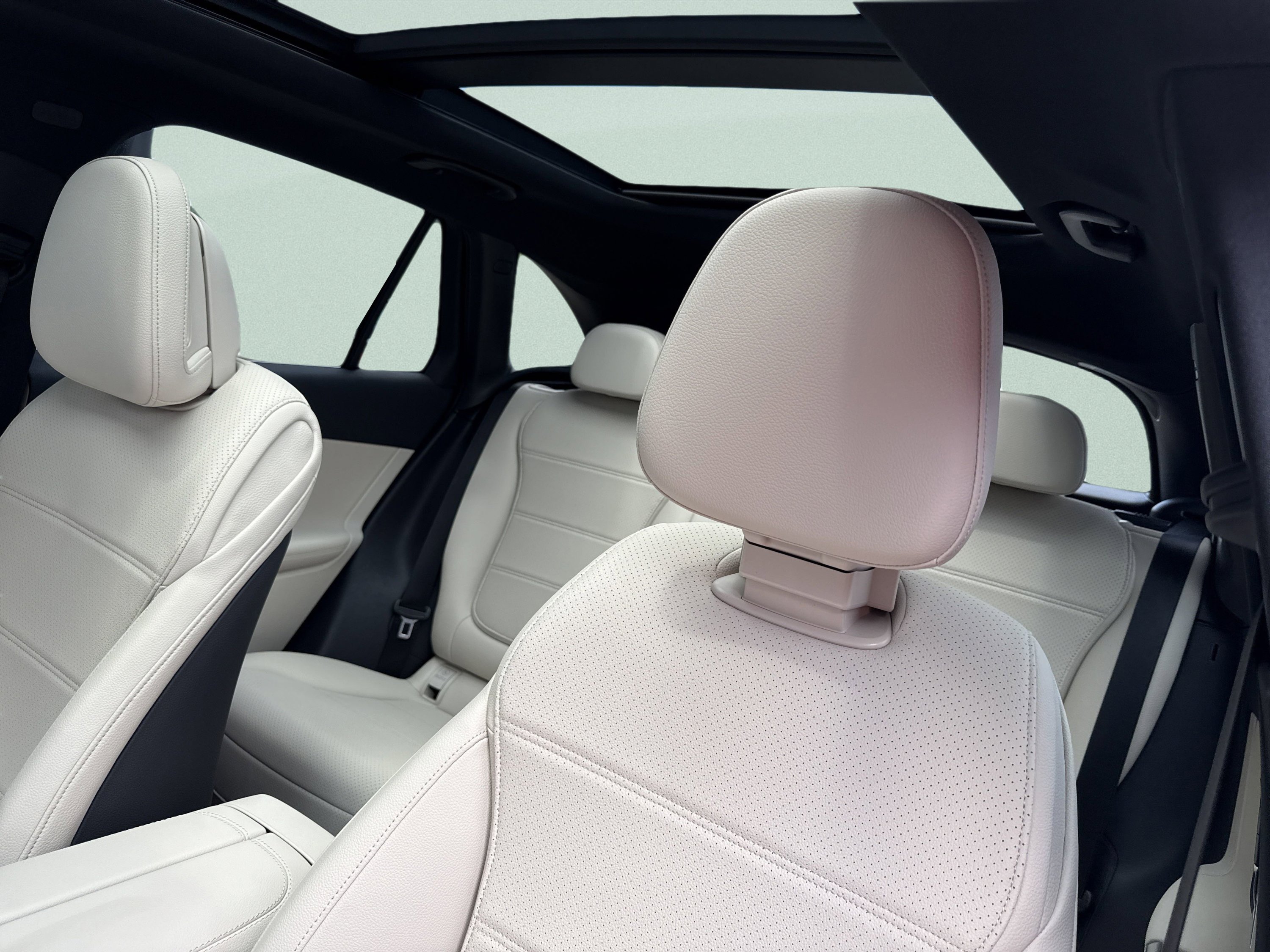 2026 Mercedes-Benz GLC Base - Photo 24