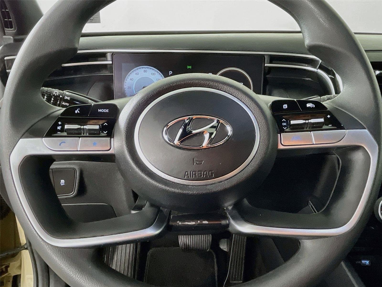 Used 2023 California Sand Hyundai SEL image 15