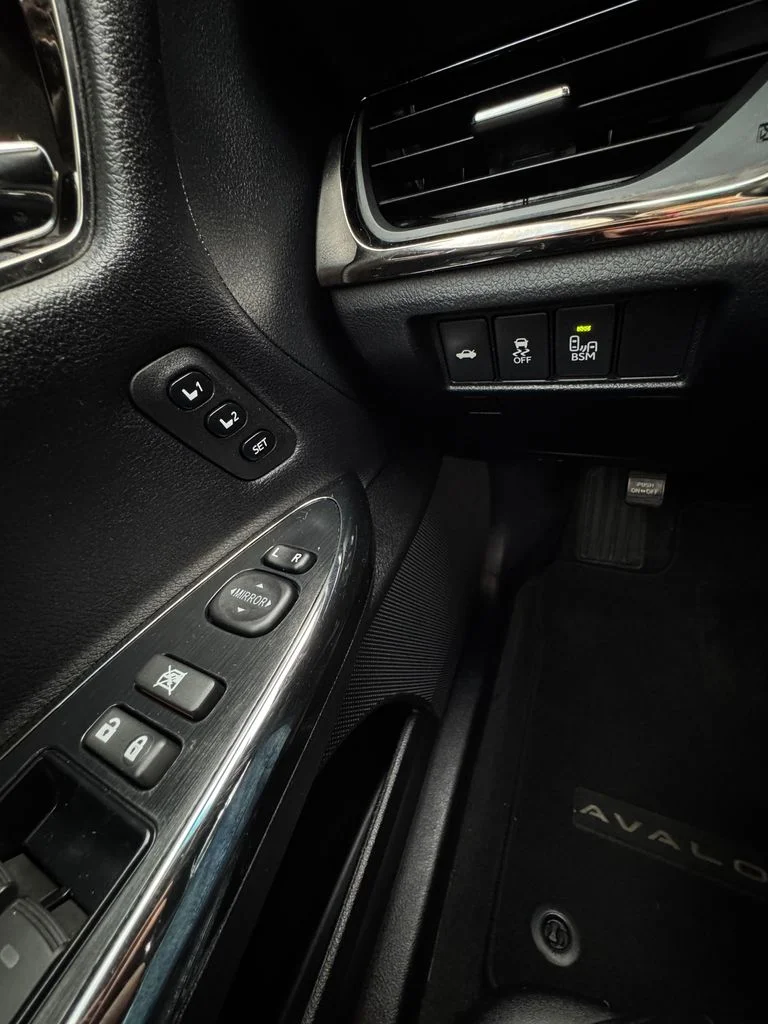 Used 2013 Attitude Black Metallic Toyota XLE Touring image 15