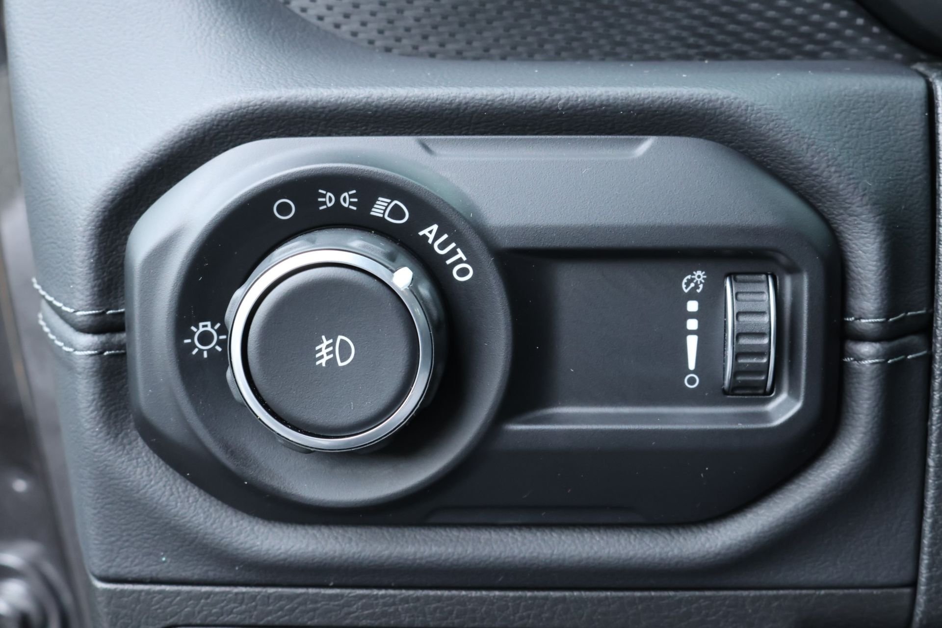 Used 2024 Gray Jeep Rubicon image 18