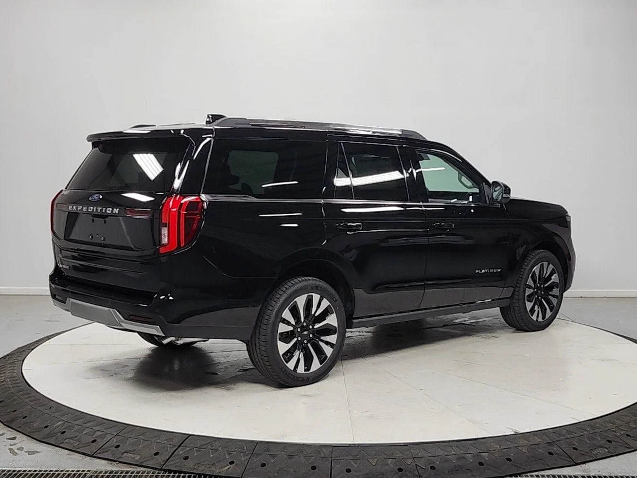 New 2026 Black Ford Platinum image 7