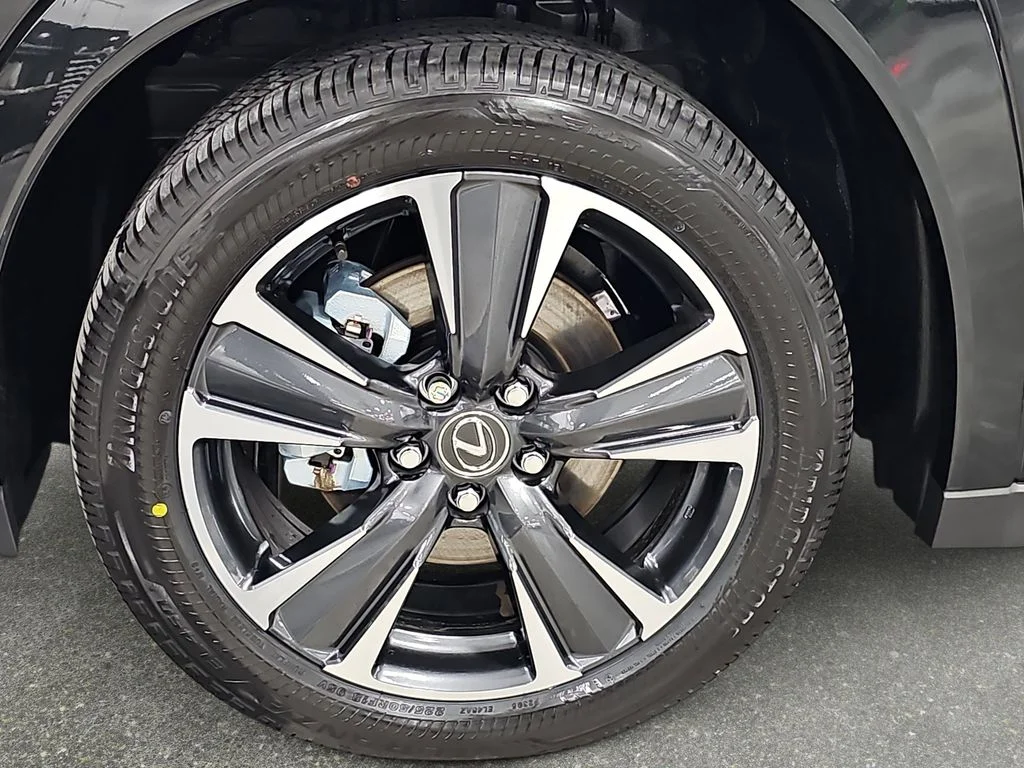 New 2026 Caviar Lexus PREMIUM AWD image 29