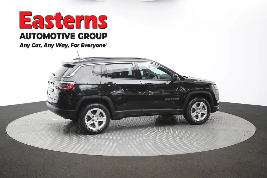 Used 2023 Black Jeep Latitude image 47