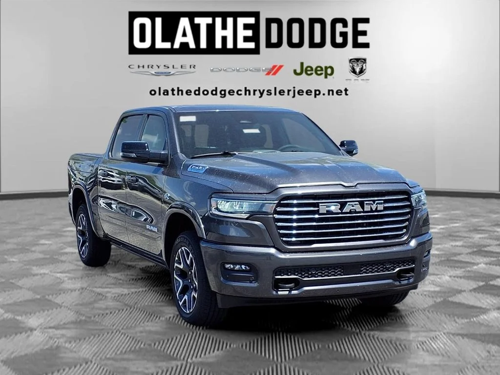 New 2026 Granite Crystal Metallic Clear-Coat Exterior Paint RAM Laramie image 30
