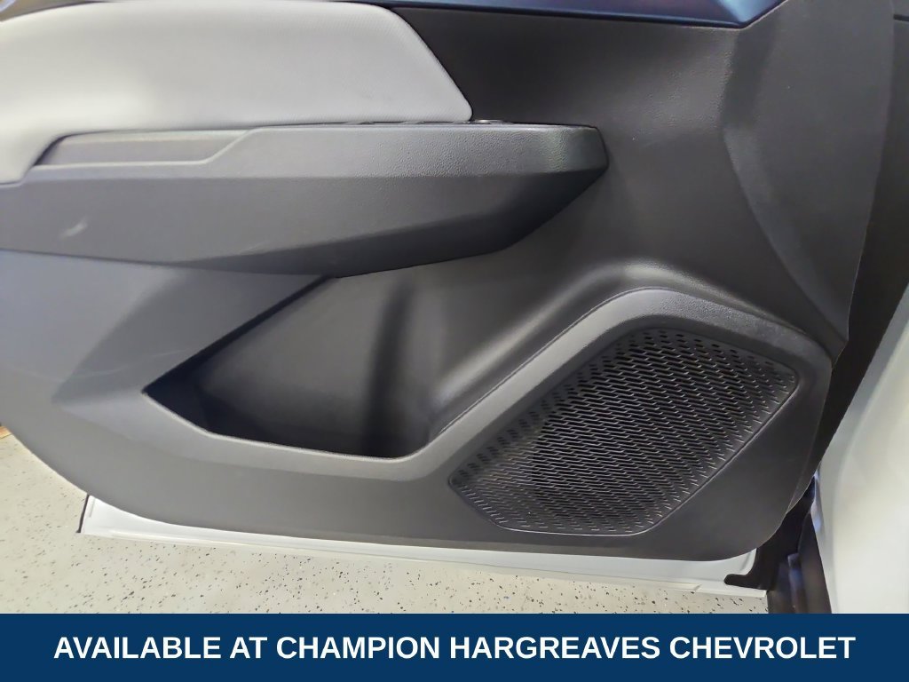 2025 Chevrolet Equinox EV LT - Photo 32