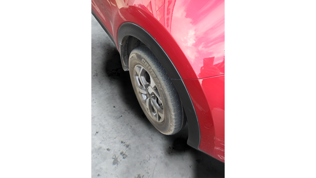 Used 2021 Red Kia LX image 5