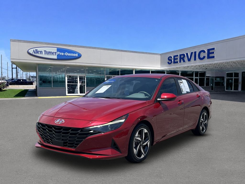 Used 2023 Scarlet Red Pearl Hyundai SEL image 4