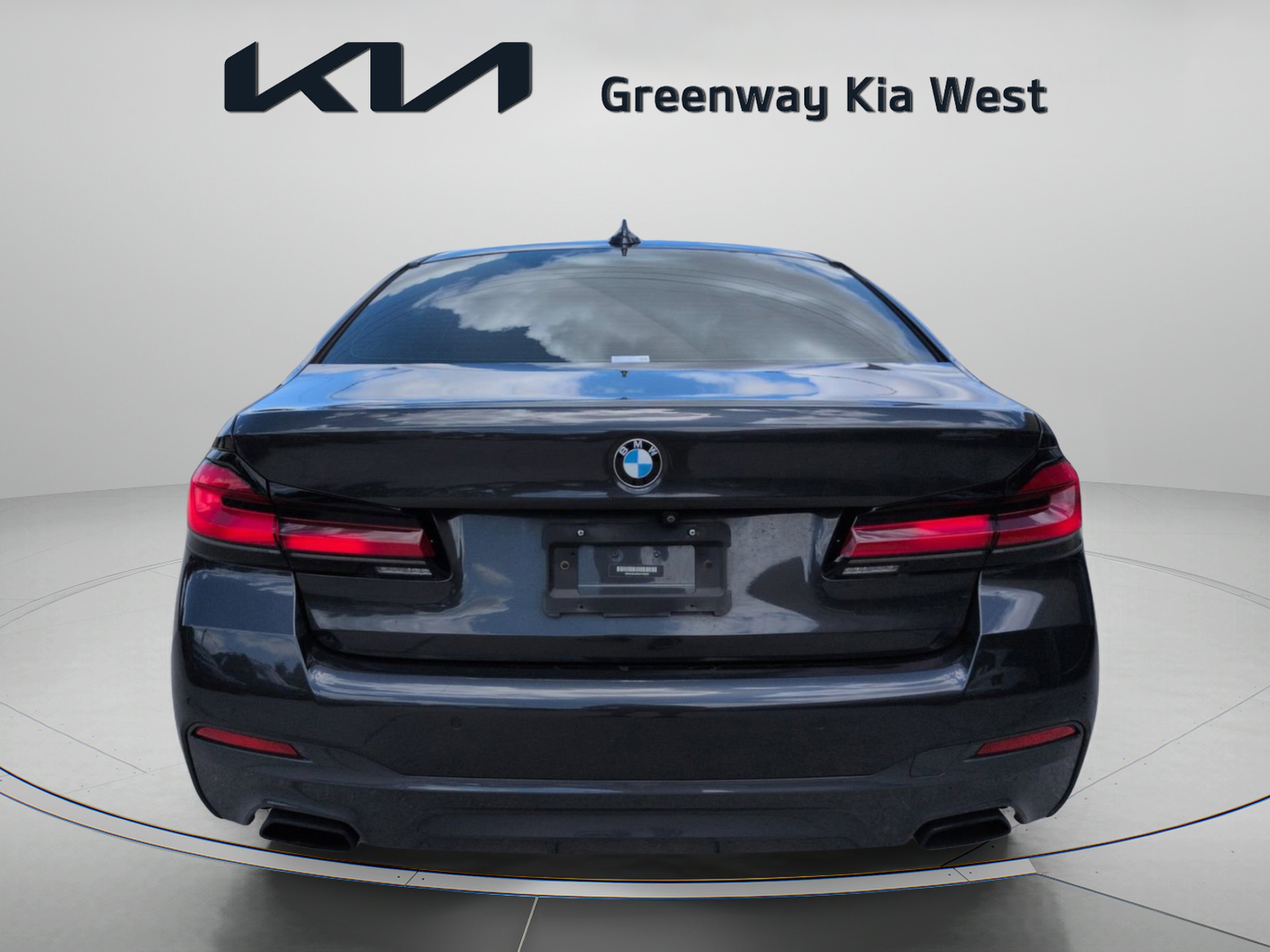 Used 2021 Dark Graphite Metallic BMW 540i image 7