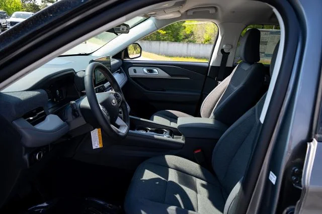 New 2026 Carbonized Gray Metallic Ford Active image 14