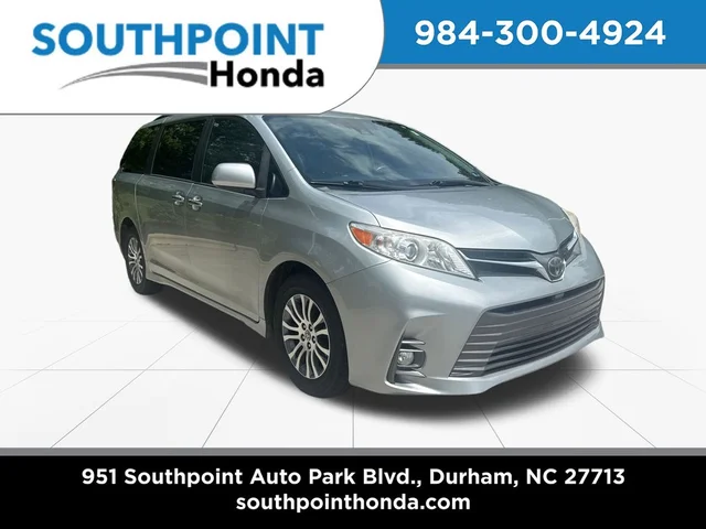 2020 Toyota Sienna XLE
