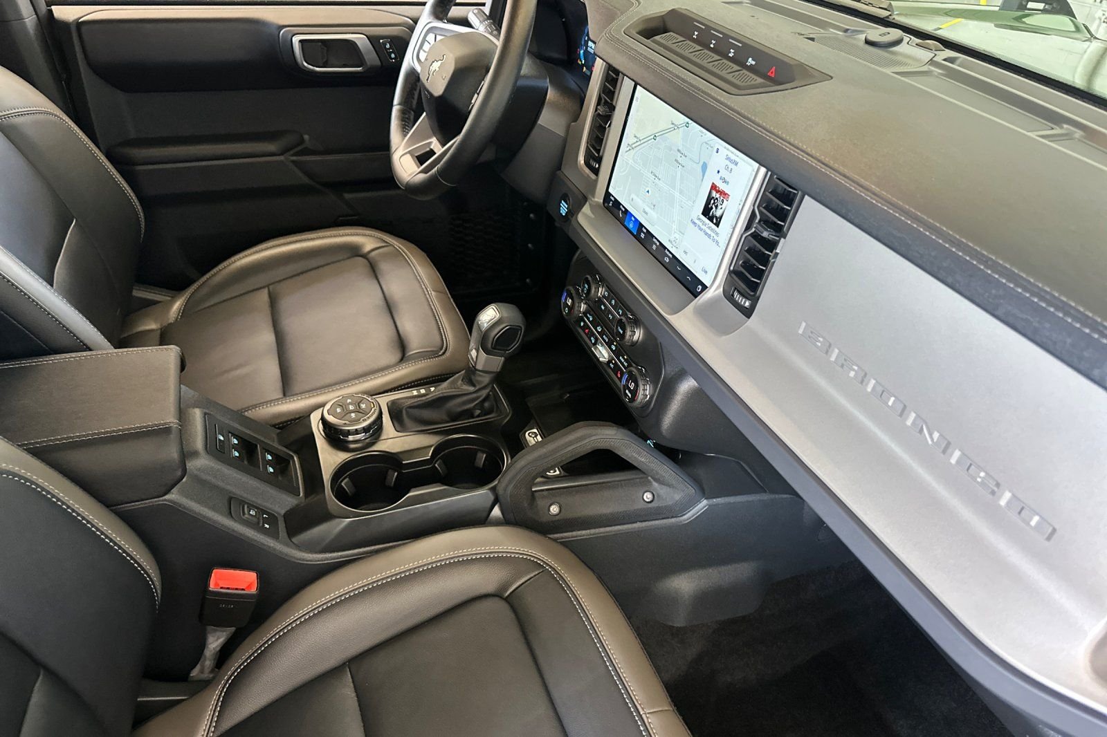 Used 2025 Green Ford Outer Banks image 16