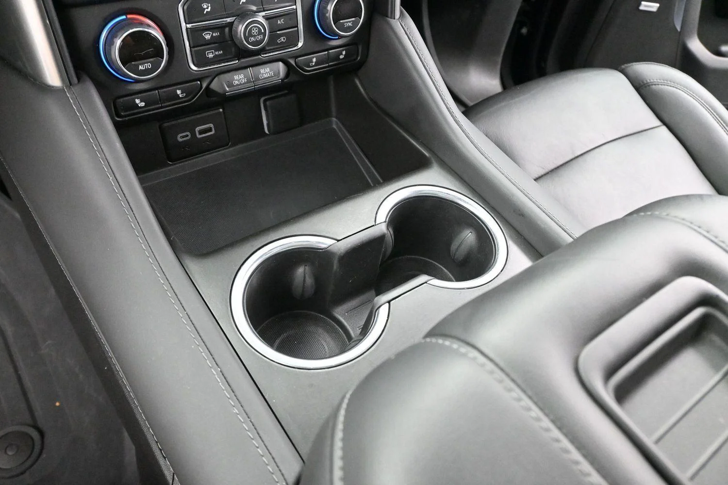 Used 2023 Black Chevrolet Z71 image 19