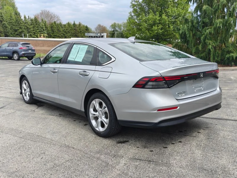 Used 2025  Honda LX image 8