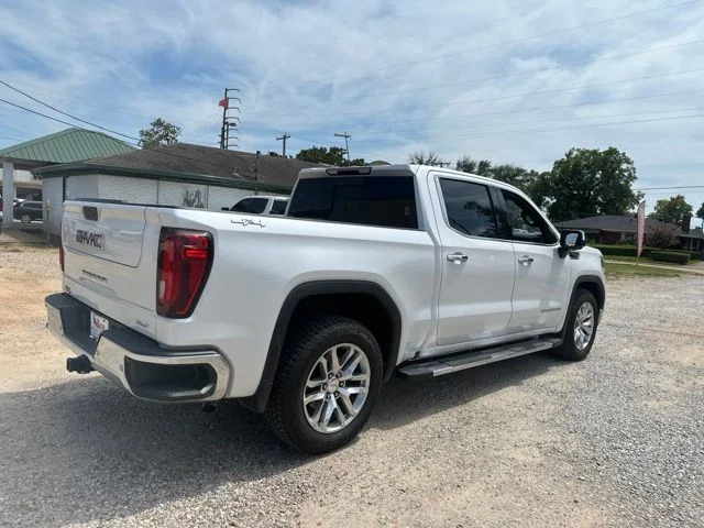 Used 2022 White GMC SLT image 13