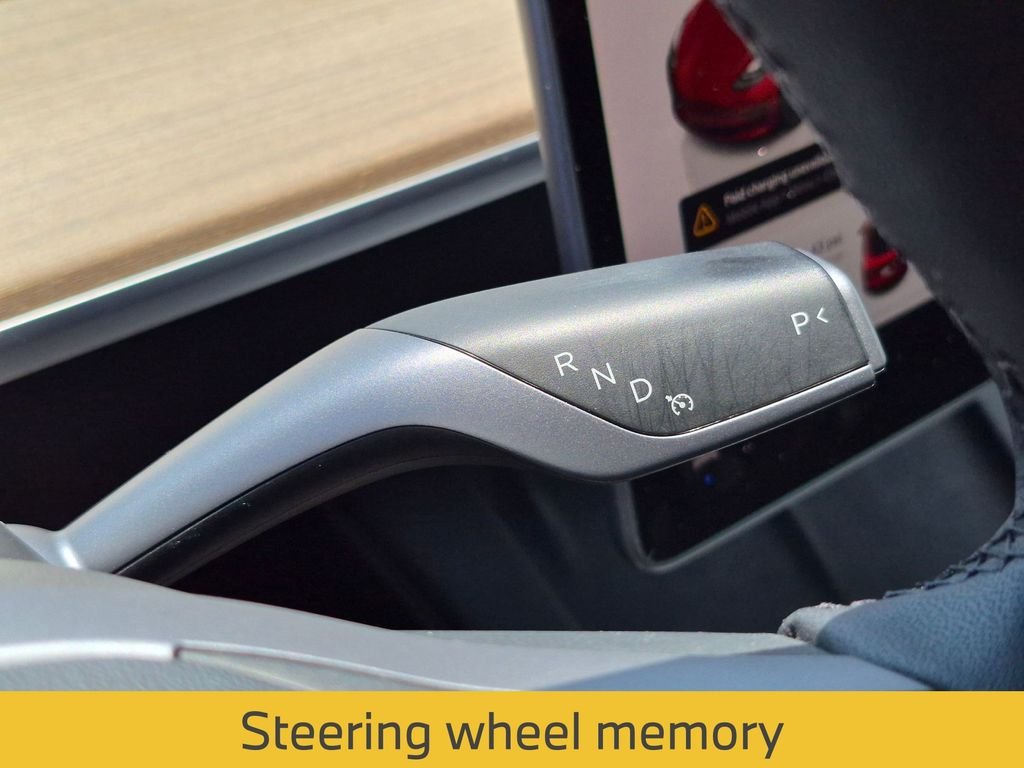 Used 2022 Red Tesla Long Range image 21
