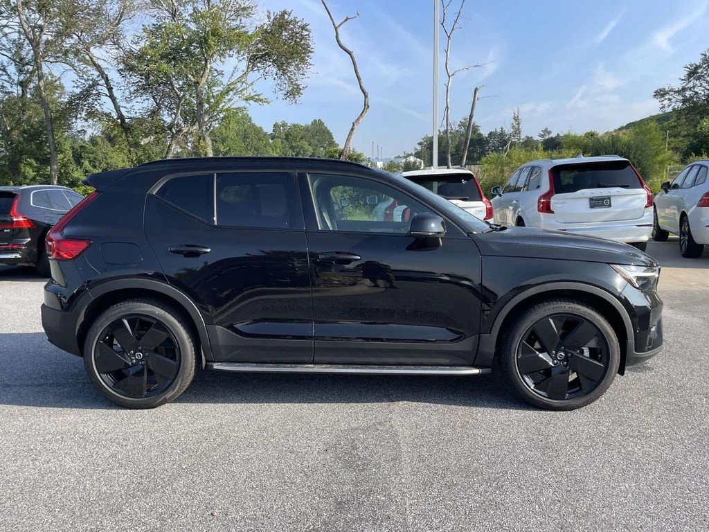 New 2026 Onyx Black Volvo Ultra Black Edition image 30