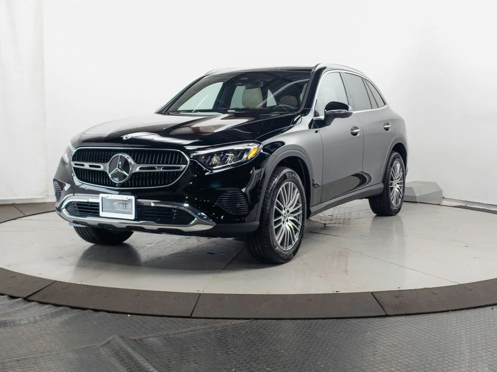 Certified Used 2026 Black Mercedes-Benz GLC 300 image 3