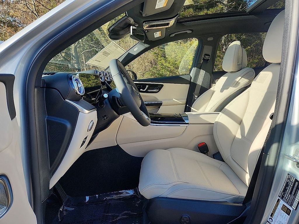 Used 2026 Cirrus Silver Metallic Mercedes-Benz GLC 300 image 9