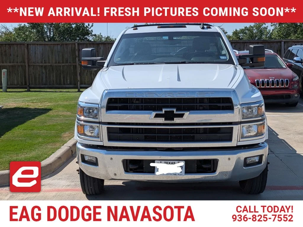 Used 2022 White Chevrolet Work Truck image 1