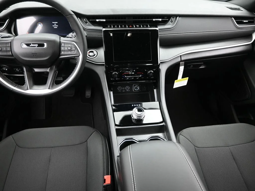Used 2025 Gray Jeep Laredo X image 17