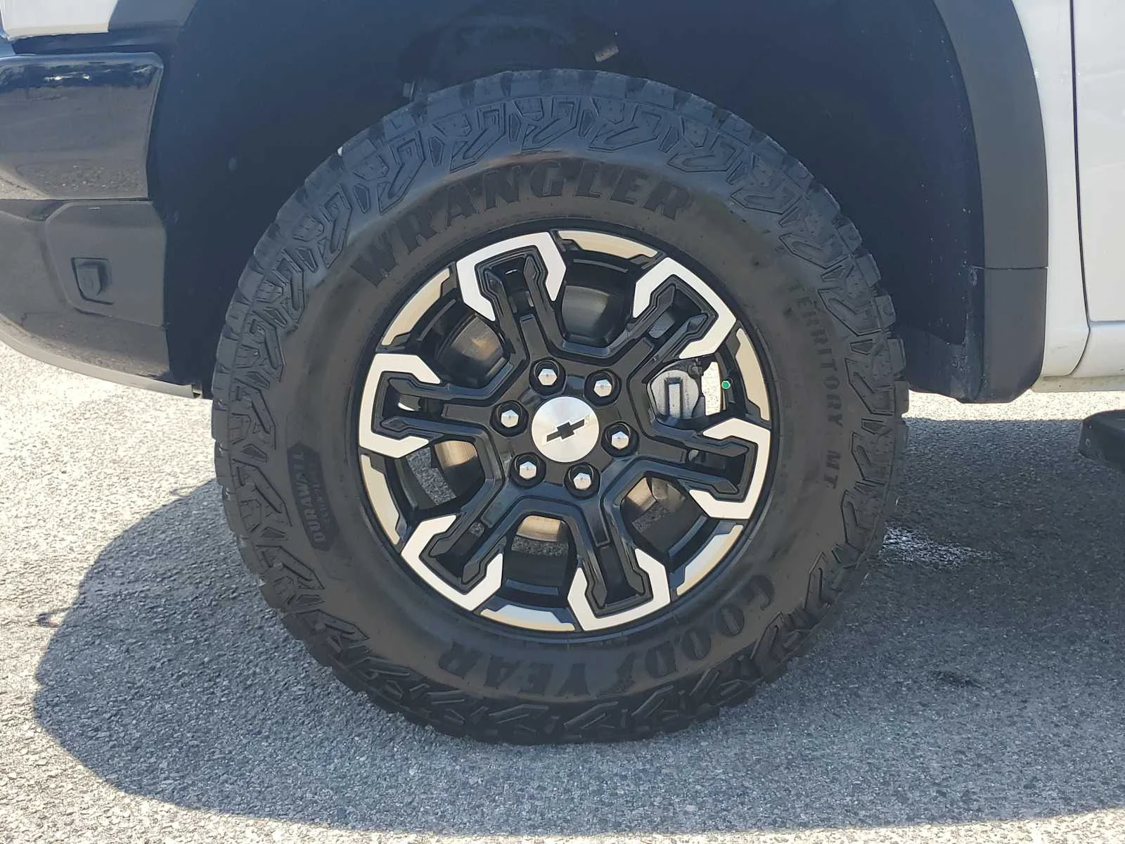Used 2022 Summit White Chevrolet ZR2 image 10