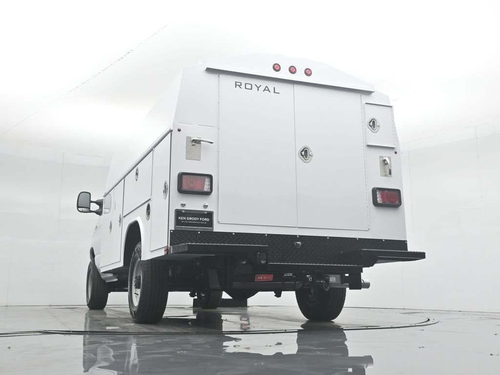 New 2026 Oxford White Ford Base image 83