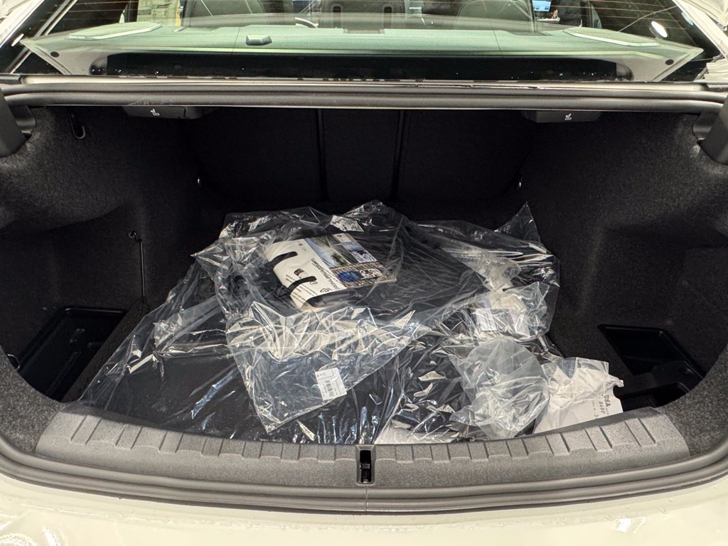 2026 BMW 3 Series 330i - Photo 30