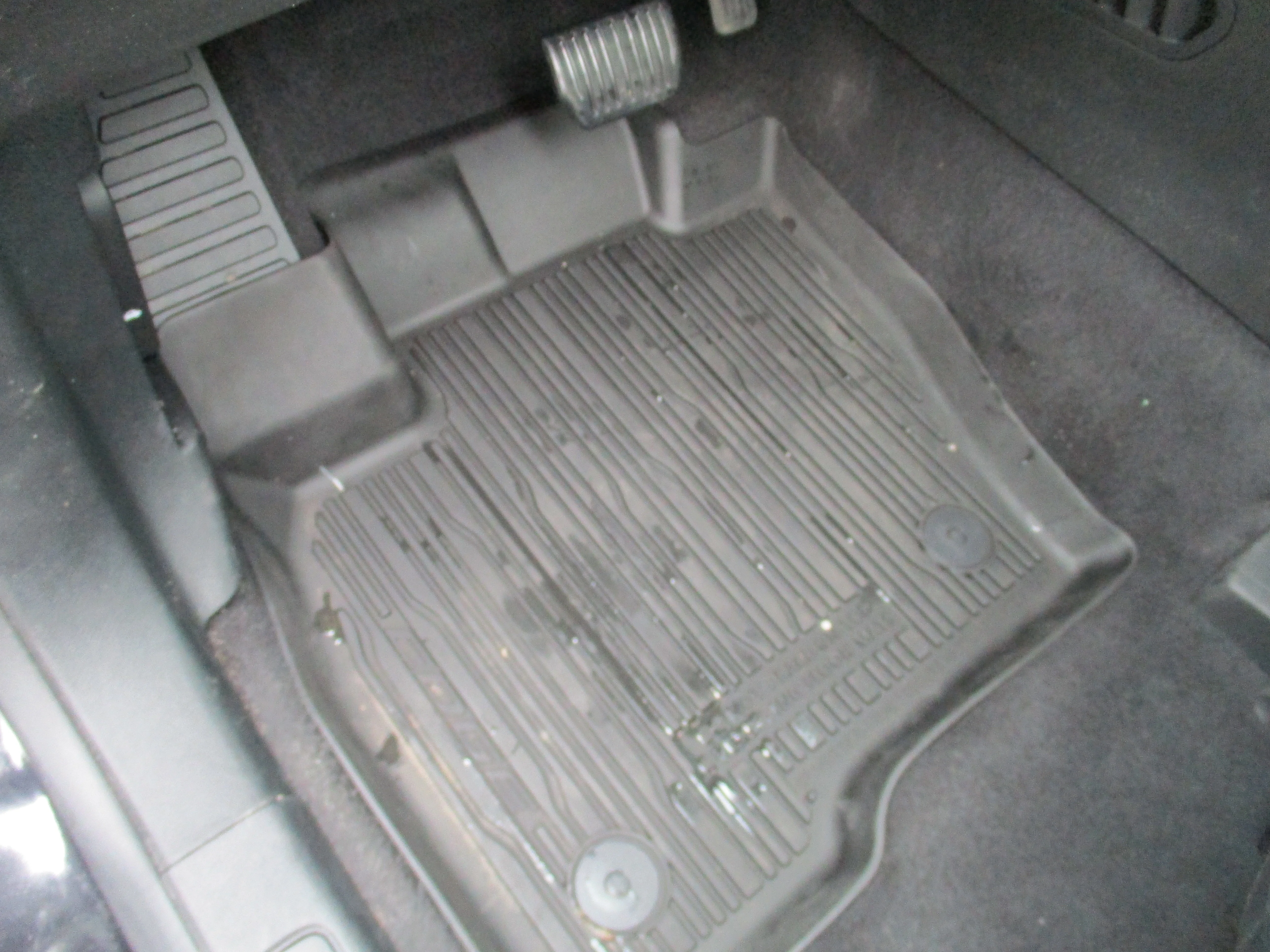 Used 2023 Agate Black Metallic Ford SEL image 27