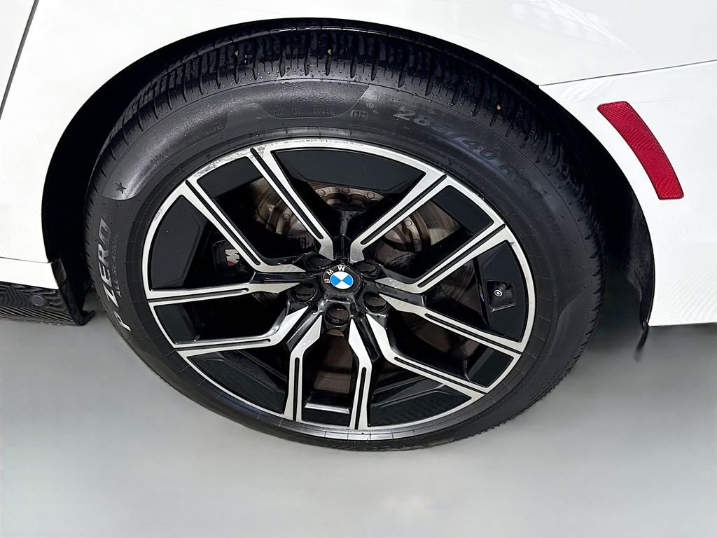 Used 2024 Black BMW 760i xDrive image 31