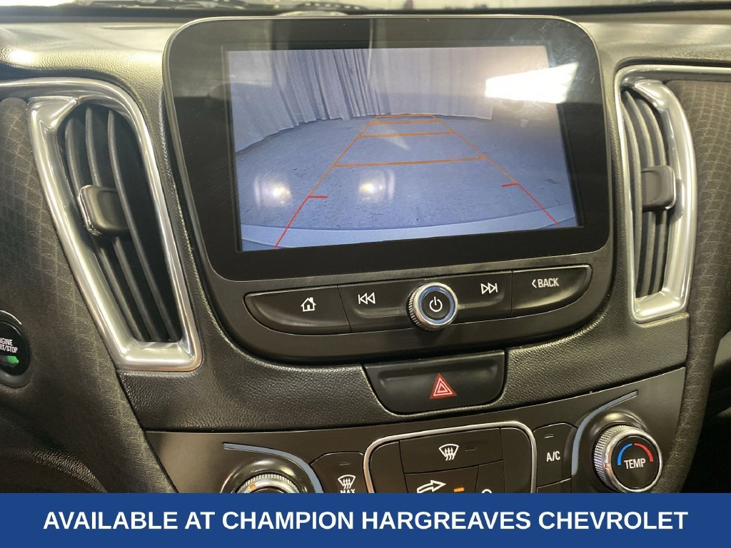 Used 2016 SILVER ICE METALLIC Chevrolet LT image 19