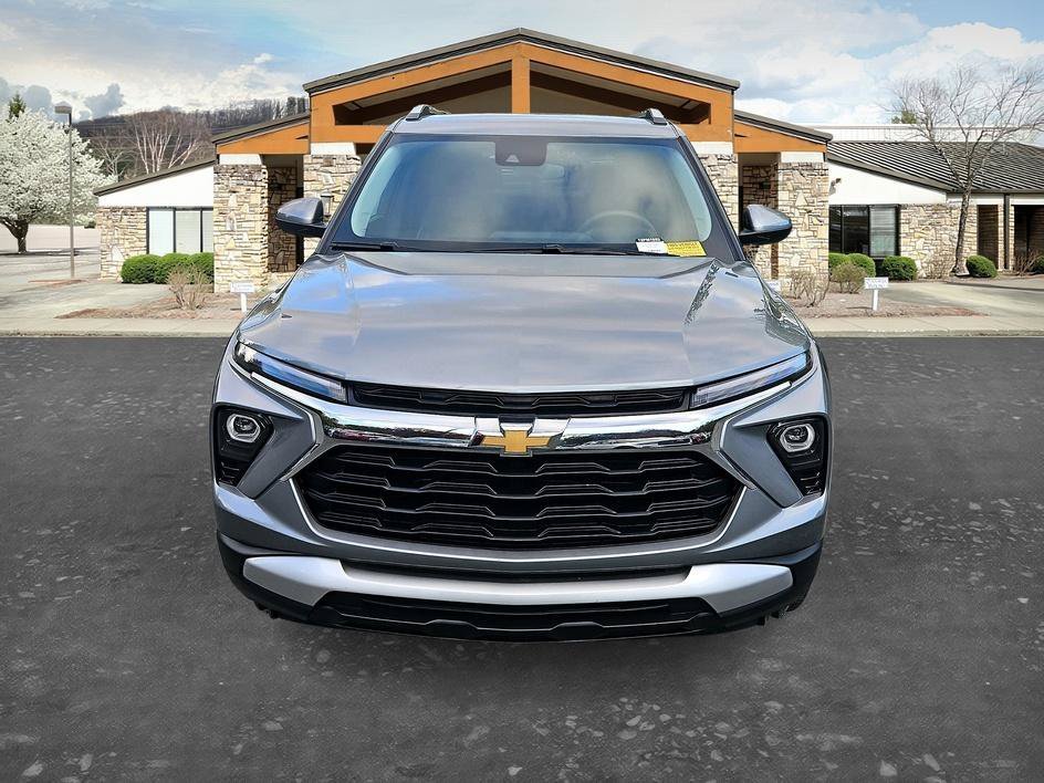 Used 2025 Sterling Gray Metallic Chevrolet LT image 23