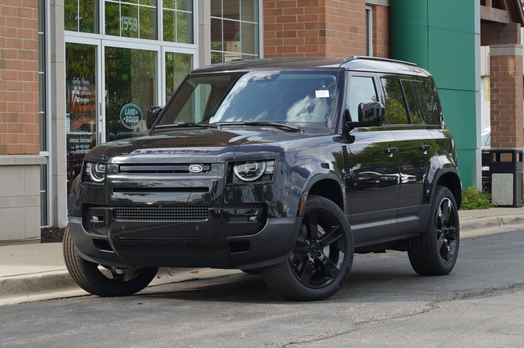 New 2026 Santorini Black Land Rover S image 1