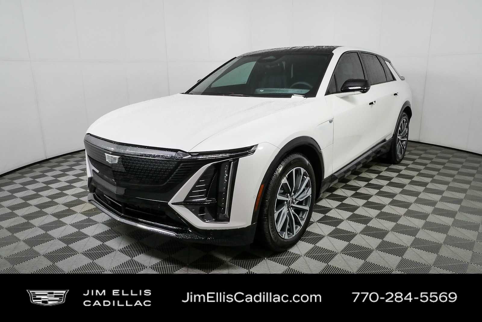 Certified Used 2024 Crystal White Tricoat Cadillac Sport 1 image 25
