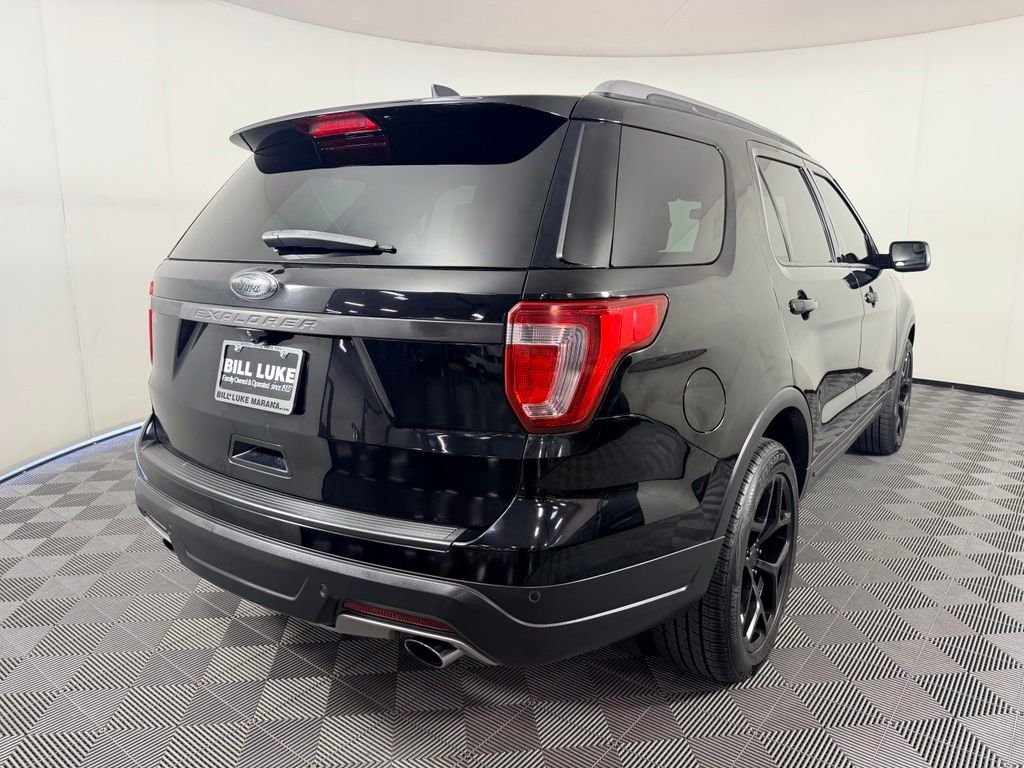 Used 2018 Black Ford XLT image 7
