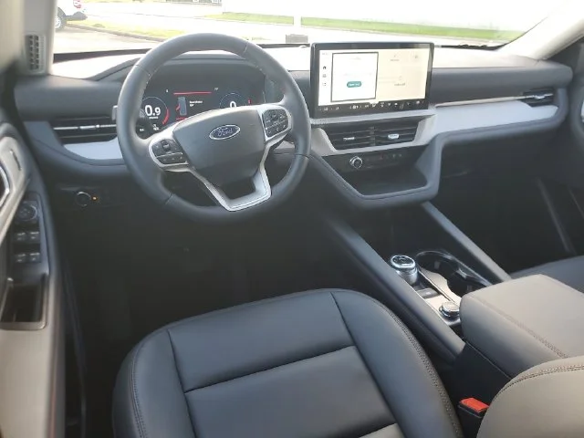 New 2026 Carbonized Gray Metallic Ford Active image 13