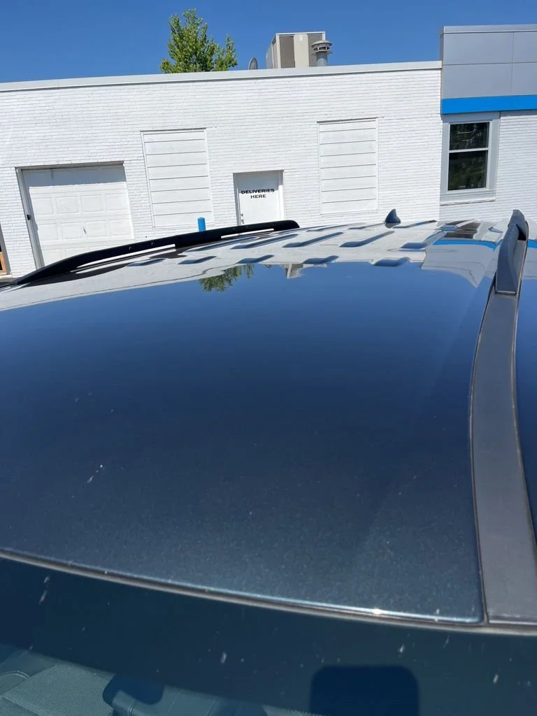 Used 2021 GRAPHITE METALLIC Chevrolet LT Cloth image 18