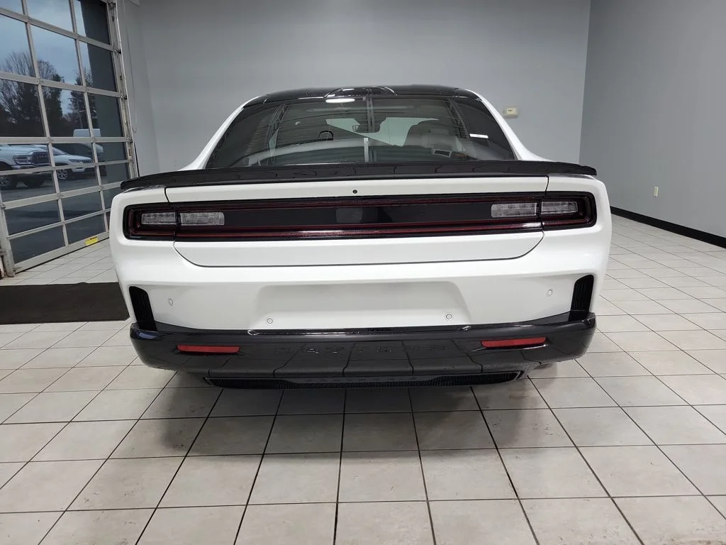 New 2026 White Knuckle Exterior Paint Dodge R/T Scat Pack image 5