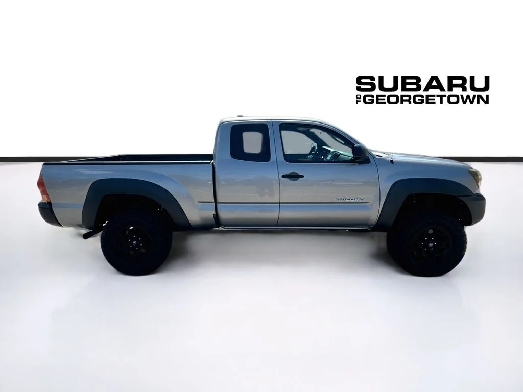 Used 2014 Silver Toyota Base image 8